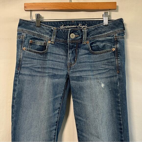 American Eagle Slim Boot Jeans Womens Size 6 Medium Wash Neutral Simple Basic - Picture 2 of 9